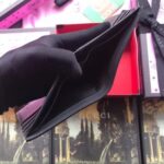 Replica Gucci Bi-fold Wallet With Gucci Logo In Black Leather 4